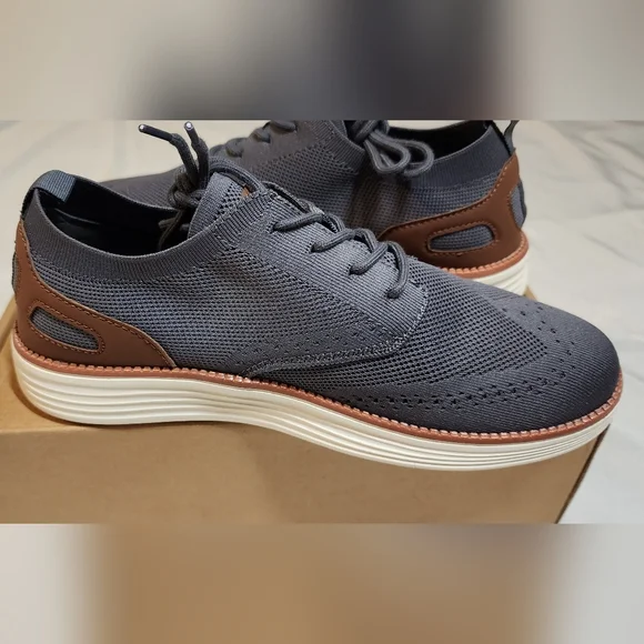 BOGO $2 Men's Gray Casual Shoes 9.5 NIB - Picture 9 of 13